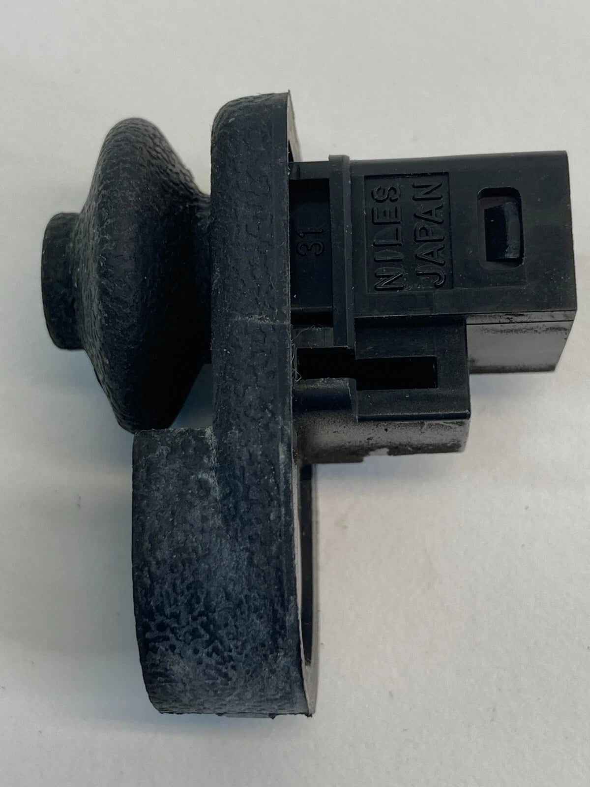2008-2013 INFINITI G37 SEDAN FRONT LEFT DOOR LIGHT AJAR JAMB LAMP SWITCH OEM