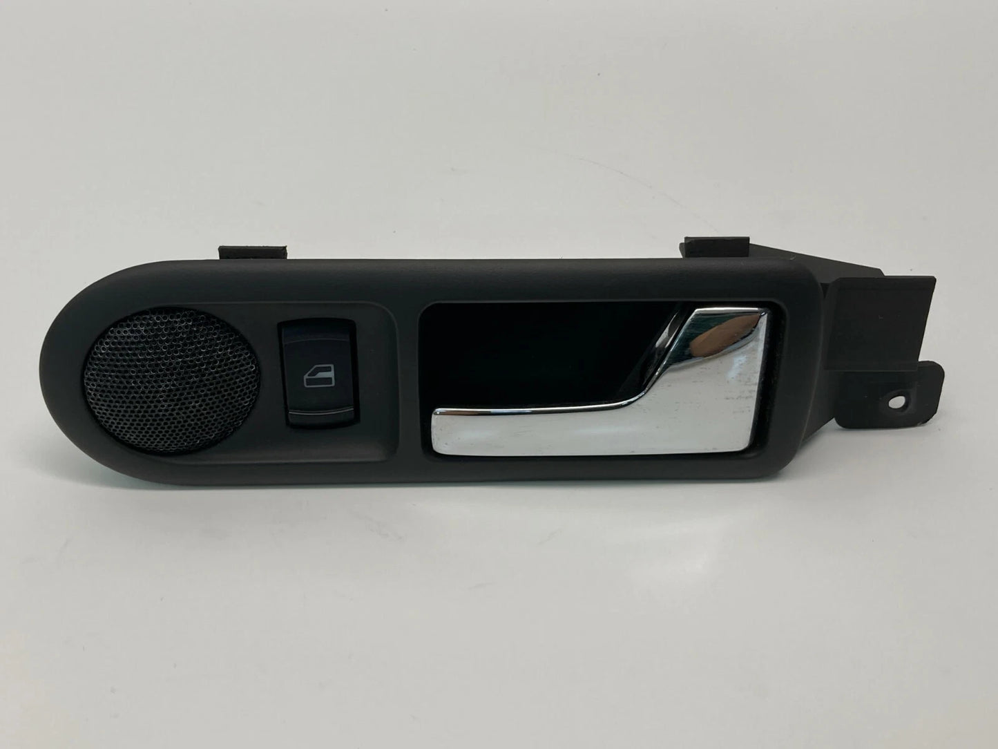 01-05 VOLKSWAGEN PASSAT REAR RIGHT SIDE INNER DOOR HANDLE W/ SPEAKER 3B0-839-114