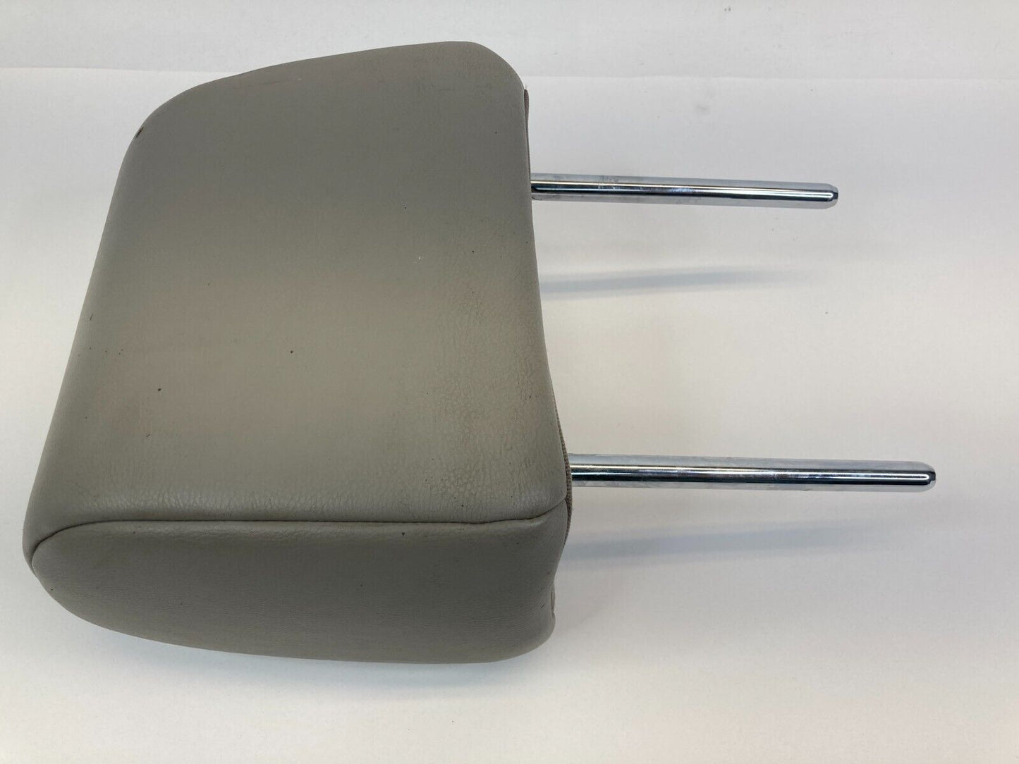 2010-2013 Nissan Rogue Front Right Passenger Side Seat Headrest Head Rest OEM