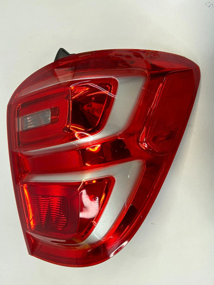 2016 2017 CHEVROLET EQUINOX TAIL LIGHT LAMP RIGHT PASSENGER SIDE OUTER OEM