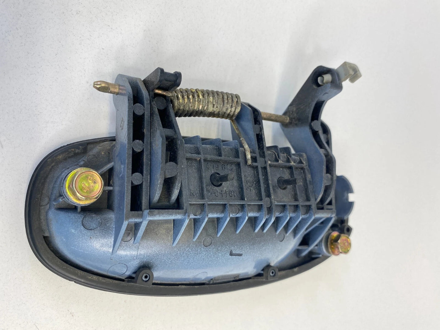 2006 CHEVROLET AVEO SEDAN FRONT RIGHT PASSENGER EXTERIOR DOOR HANDLE 96409602