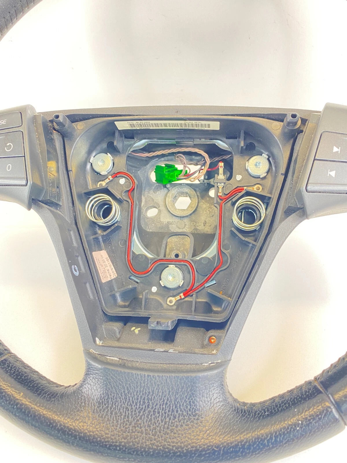 05-11 VOLVO S40 08-13 C30 STEERING WHEEL W/CRUISE & AUDIO BUTTON SWITCH 3072366