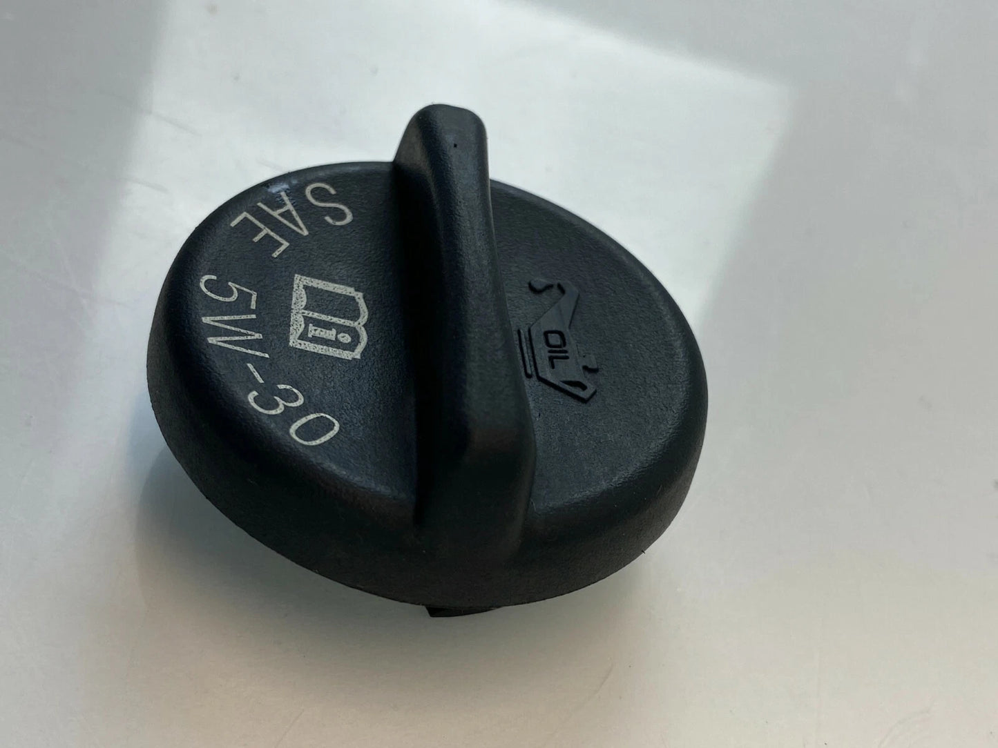 2008 SATURN ASTRA HATCHBACK ENGINE OIL FLUID FILLER CAP FLUID TOP COVER OEM