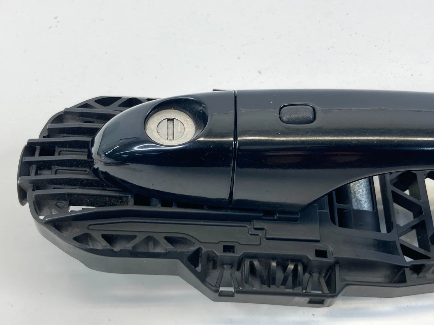 2015-2017 Chrysler 200 Front Left Driver Exterior Door Handle 68158807AA OEM