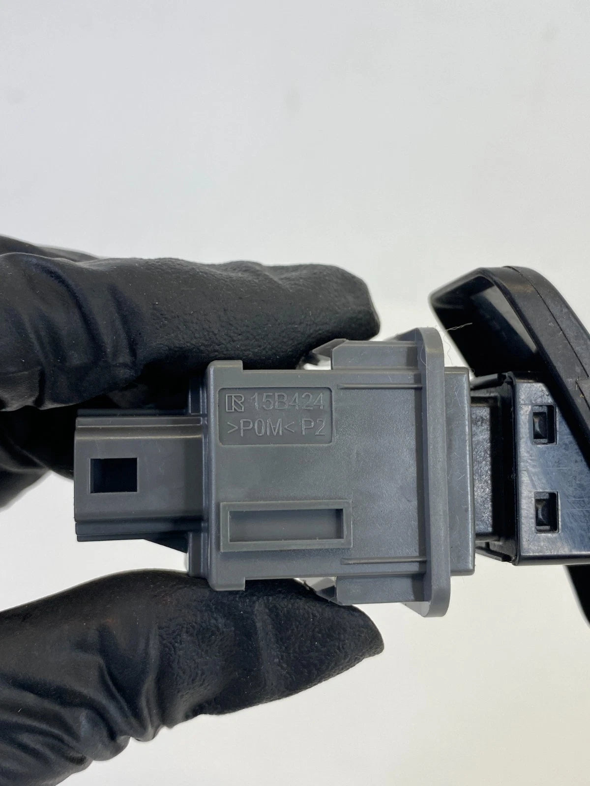 2009-2013 TOYOTA COROLLA EMERGENCY HAZARD LIGHT CONTROL SWITCH BUTTON 15B424 OEM