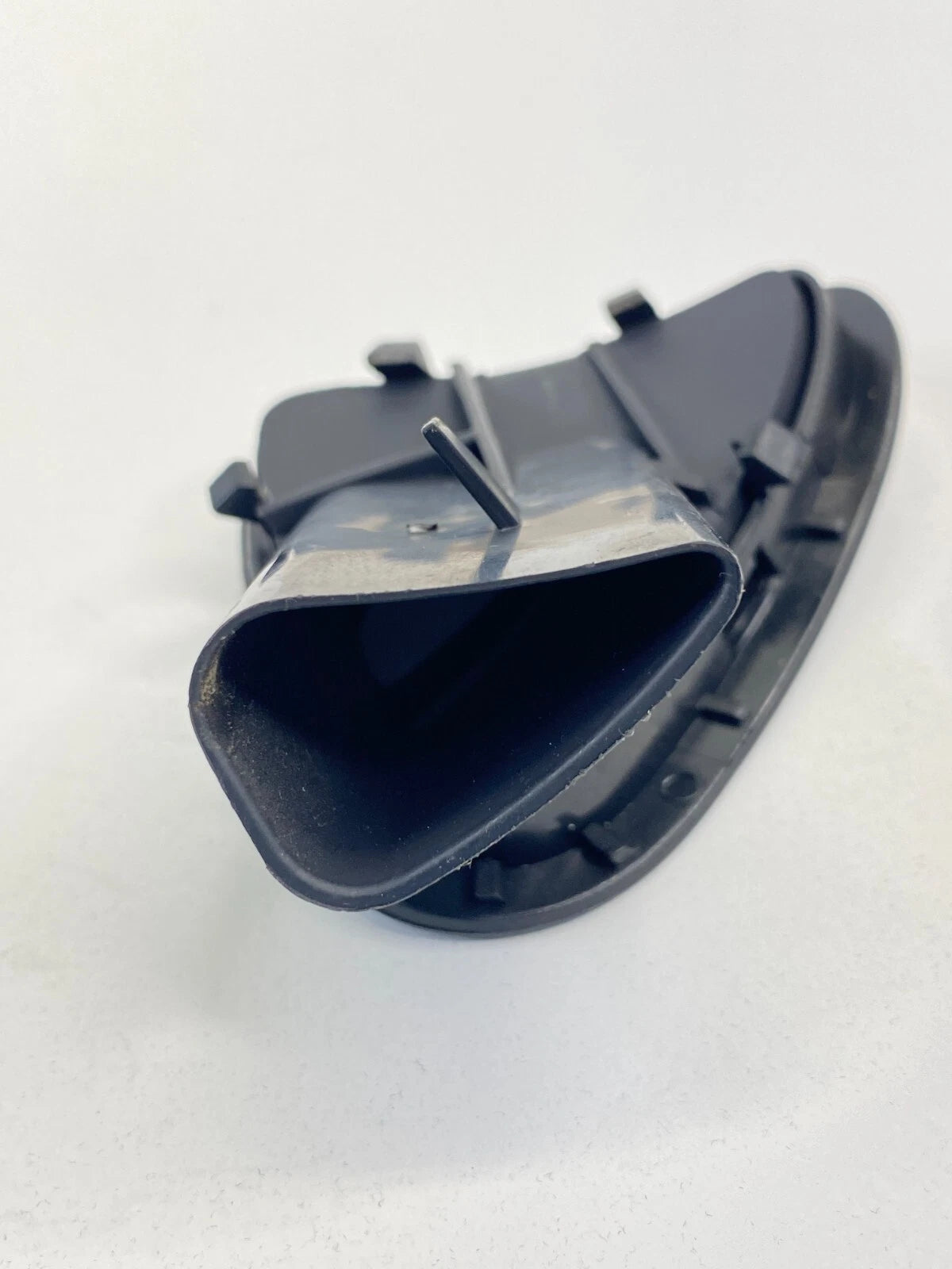 2006 07 08 2009 SAAB 9-5 95 REAR LEFT DRIVER AIR VENT OUTLET DUCT 4633384 OEM