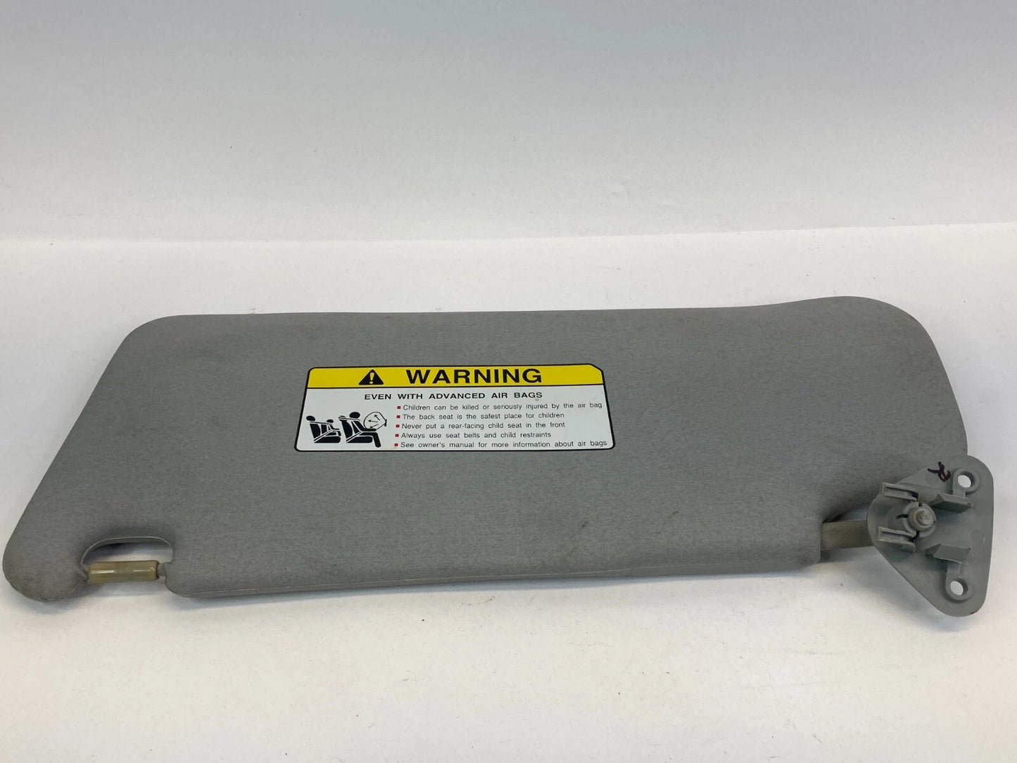 2007-2013 MITSUBISHI OUTLANDER ROOF RIGHT PASSENGER SUNVISOR SUN VISOR SHADE OEM