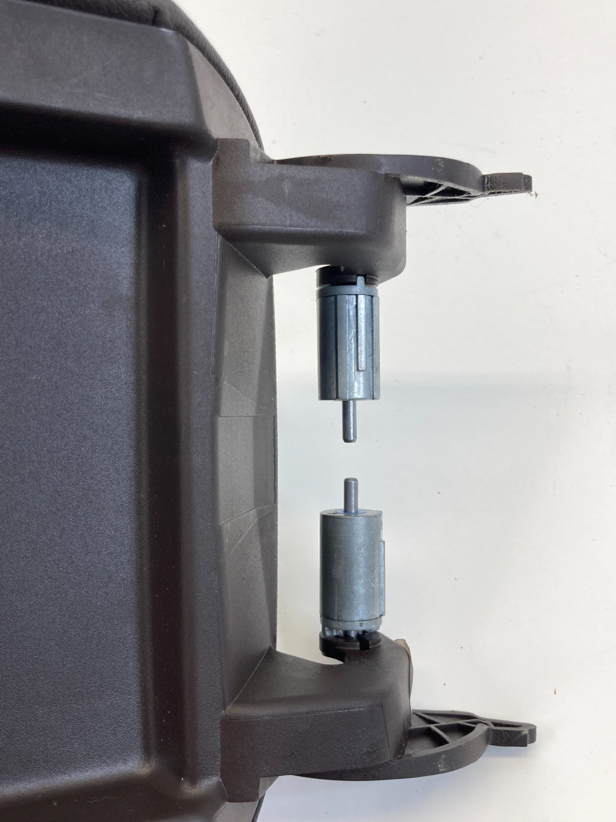 2011 11 Buick Regal Center Console Armrest Arm Rest Storage Lid OEM