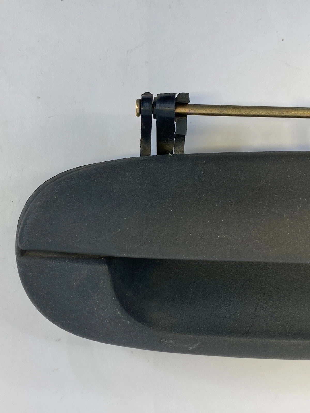2002-2009 CHEVROLET TRAILBLAZER FRONT LEFT DRIVER OUTER DOOR HANDLE OEM 15248283