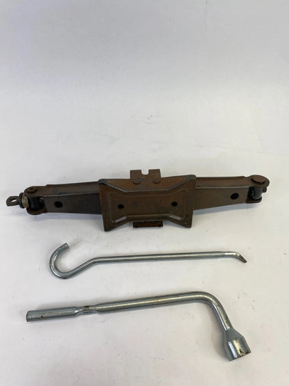 2000-2005 MITSUBISHI ECLIPSE EMERGENCY SPARE TIRE JACK TOOL KIT OEM