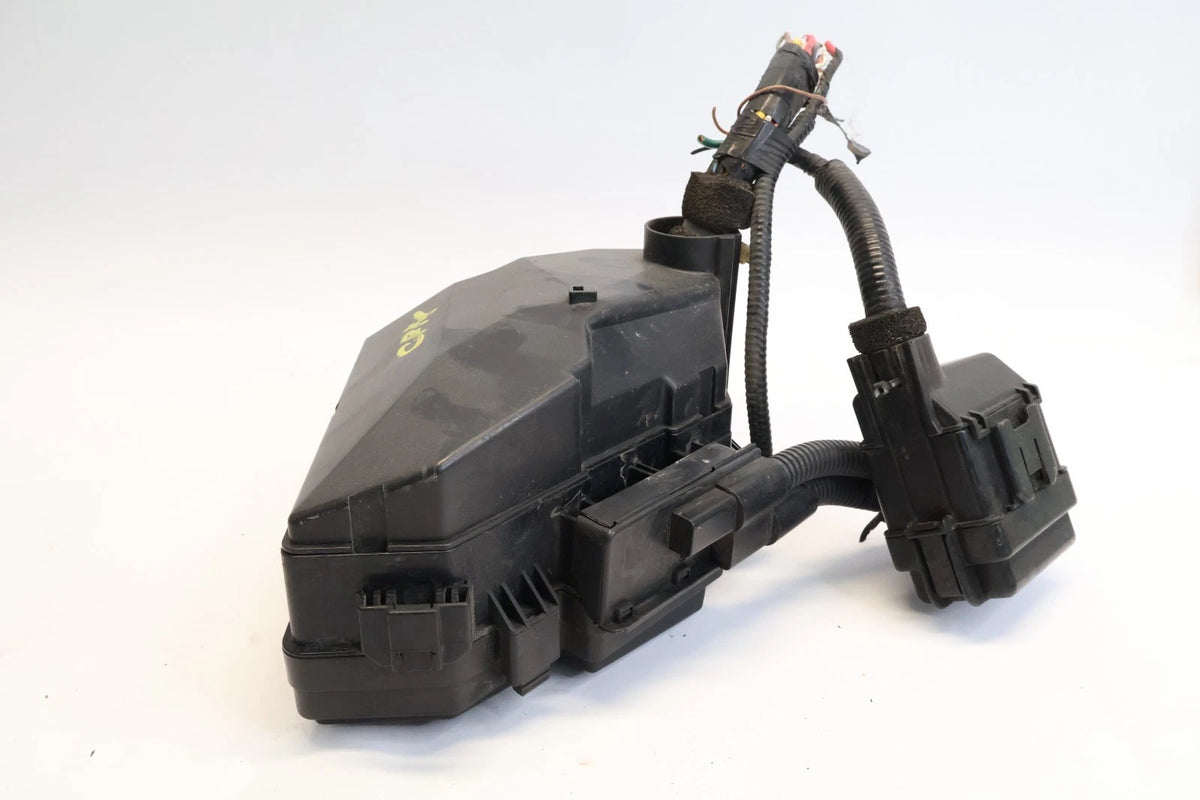2007-2011 HONDA CR-V 2.4L ENGINE FUSE RELAY BOX COMPARTMENT SWA-0130 OEM FACTORY