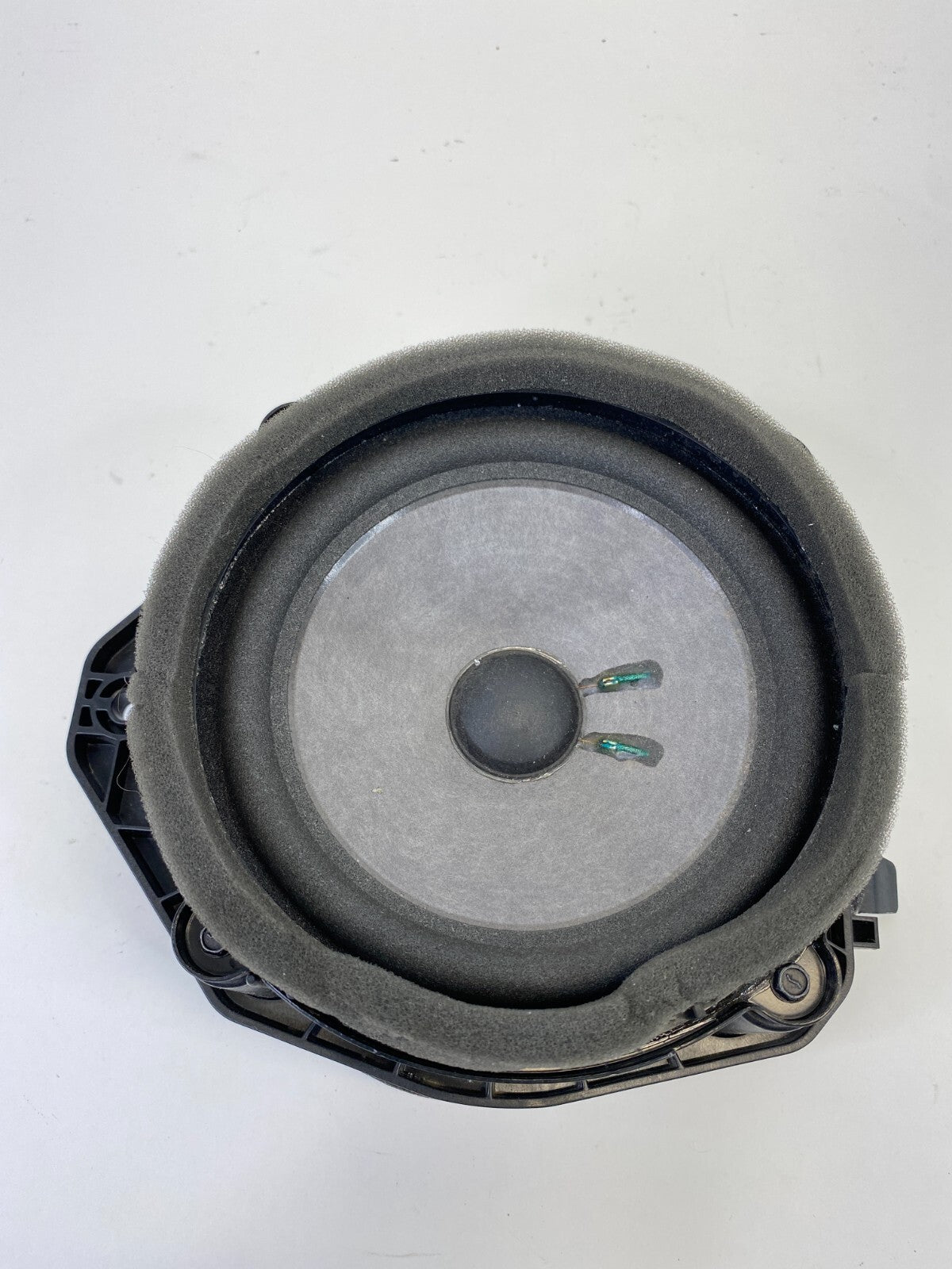 2010-2017 Buick Enclave 10-16 GMC Acadia Front Right Pass Door Speaker 25994307