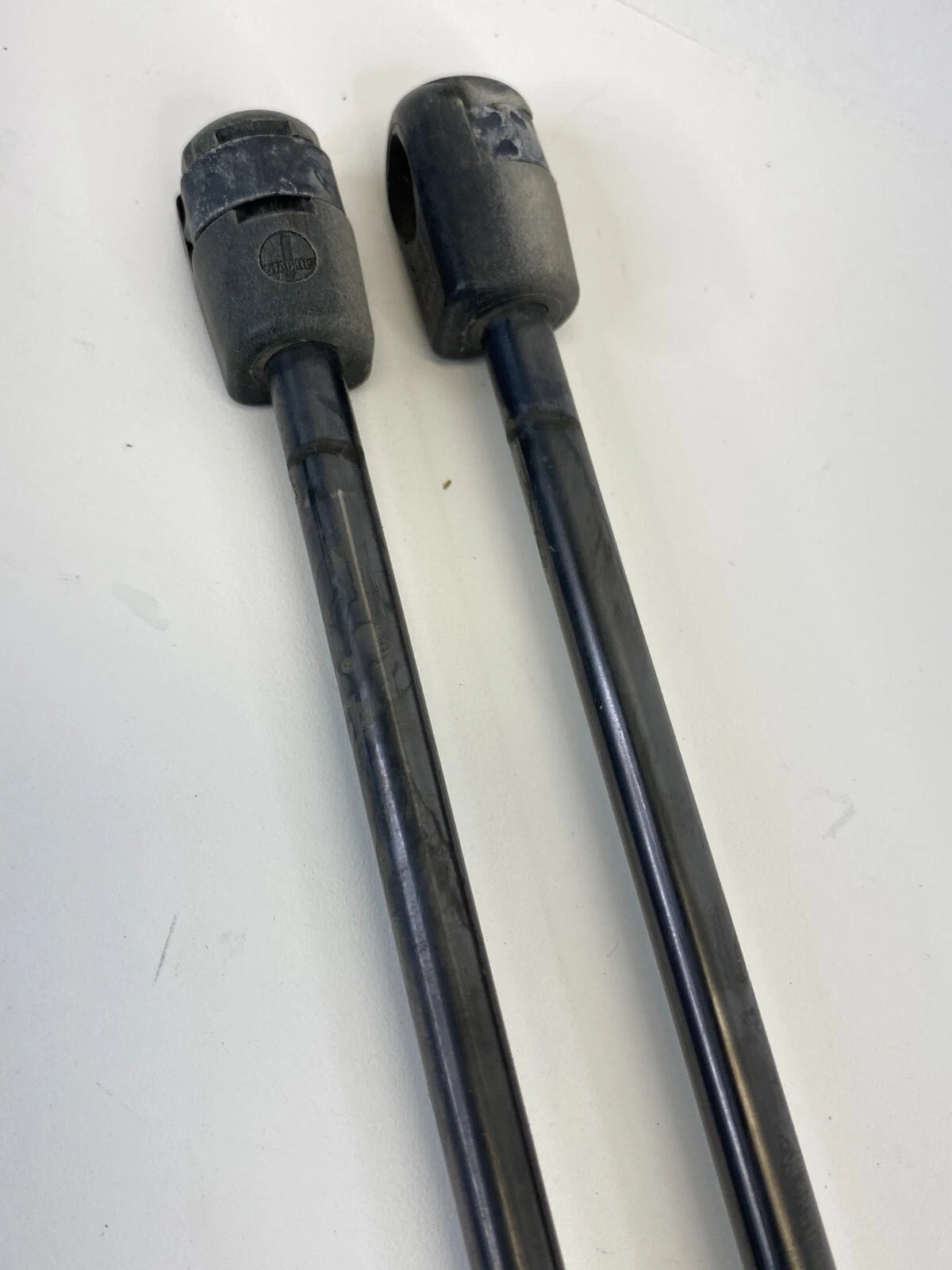 07-12 DODGE CALIBER TRUNK LIFT SUPPORT CYLINDER SHOCK STRUT PAIR 05160017AB
