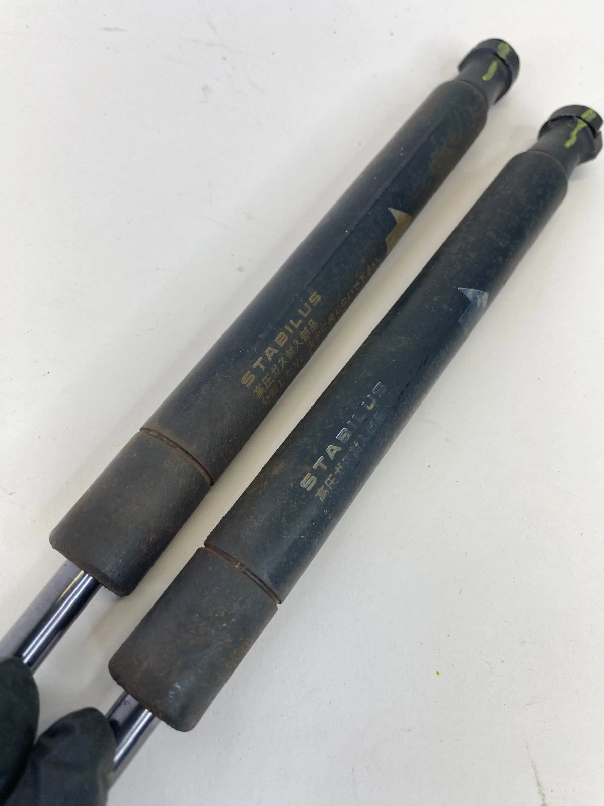 2007 2008 INFINITI G35 SEDAN REAR TRUNK LID LIFT SHOCK STRUT SUPPORT PAIR OEM