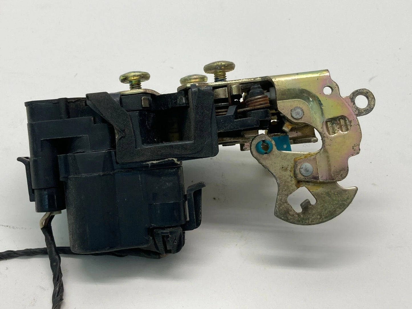 1999-2002 DAEWOO LEGANZA FRONT RIGHT PASSENGER DOOR LOCK LATCH RELEASE ACTUATOR