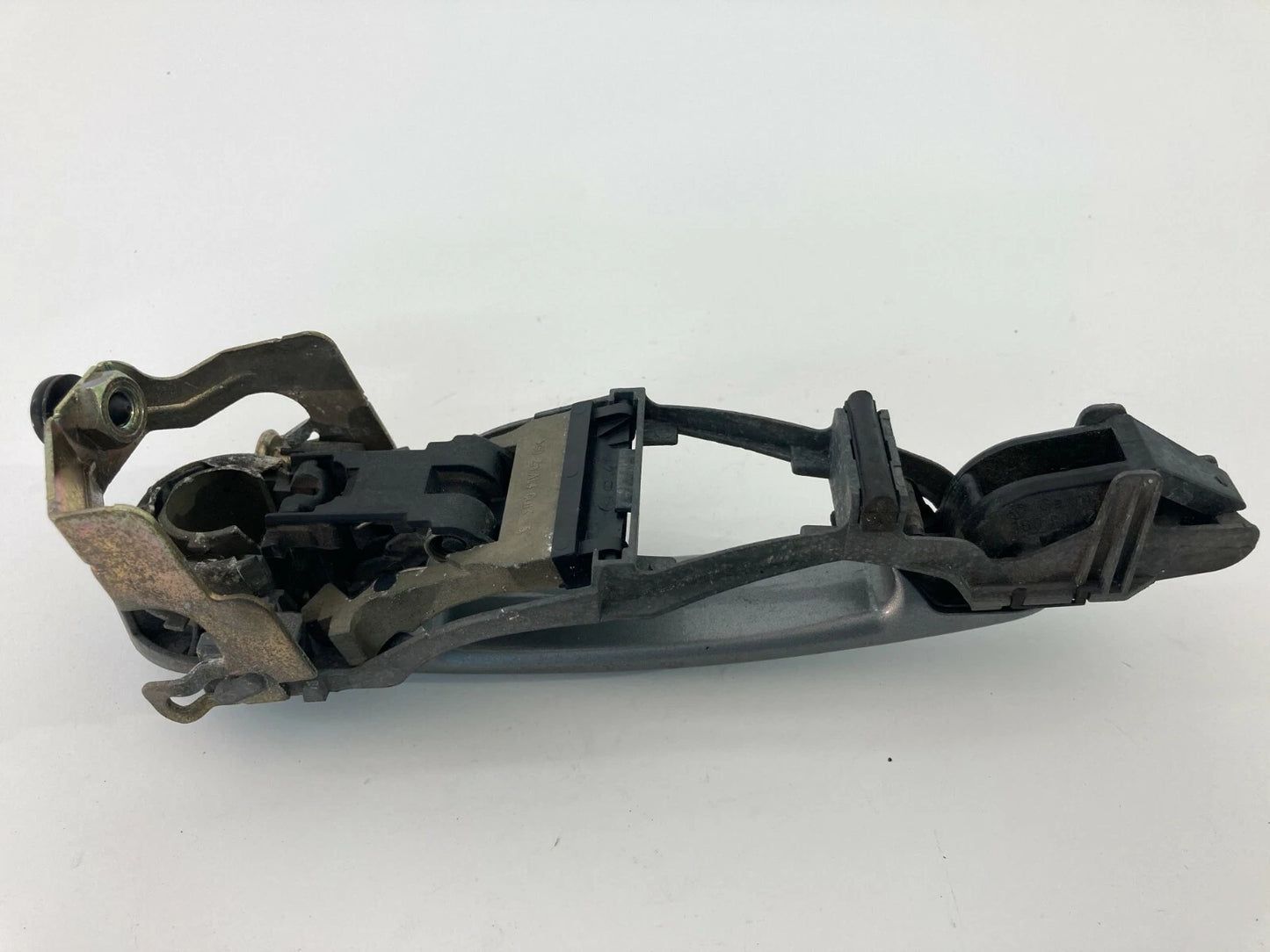 1998-2005 VOLKWAGEN PASSAT FRONT RIGHT PASSENGER SIDE EXTERIOR DOOR HANDLE OEM