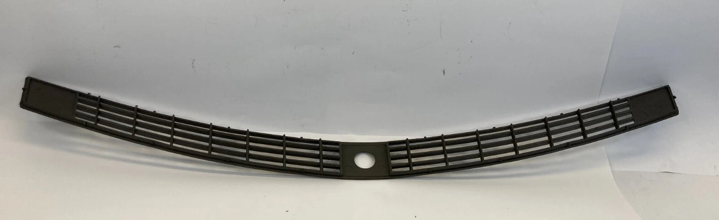 2006-2010 JEEP COMMANDER FRONT DASH DEFROST PANEL GRILLE AIR VENT 5JT08TRMAC OEM
