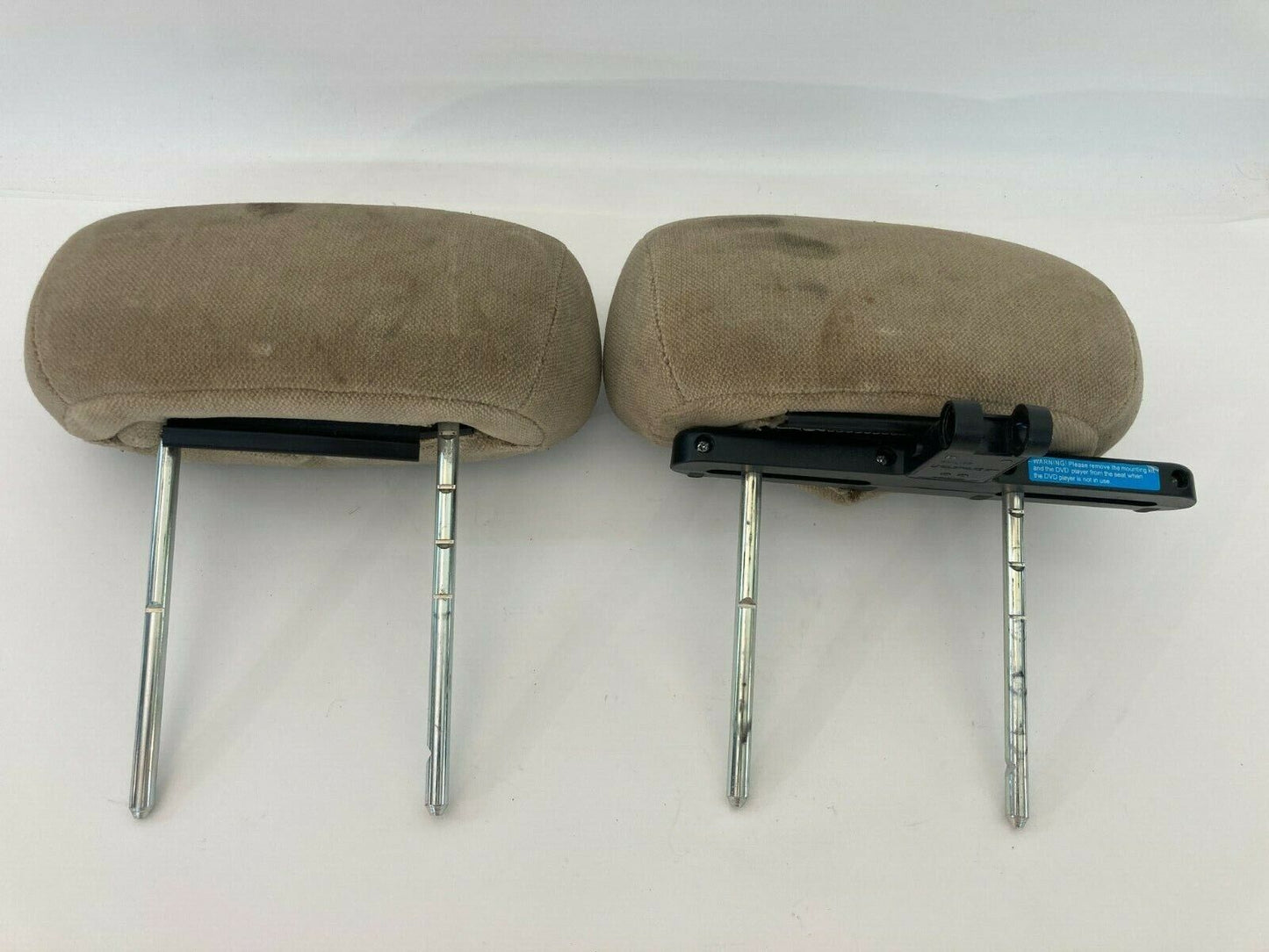 2004 Isuzu Ascender Second Row Pair Set Right Left Seat Headrest Head Rest OEM