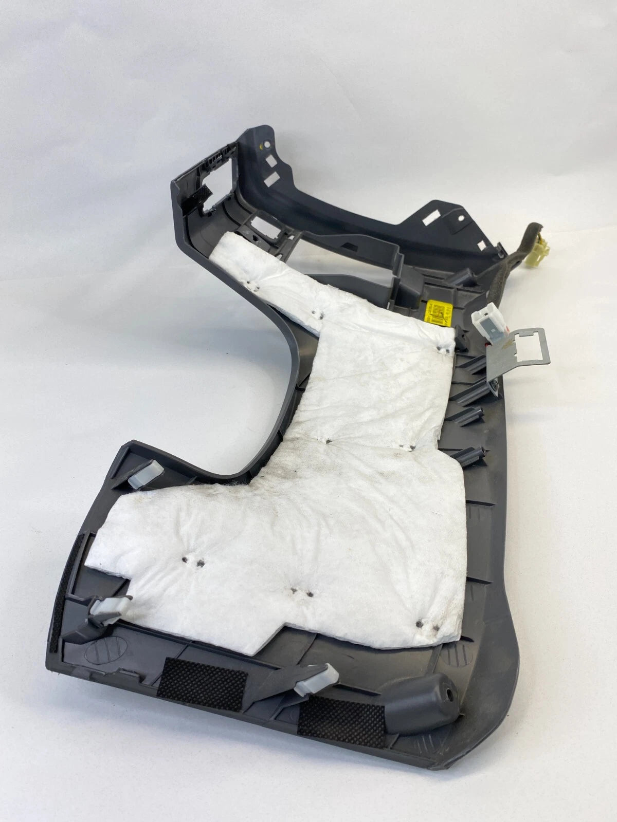 2011-2014 HYUNDAI SONATA LEFT LOWER DASH PANEL KNEE BOLSTER TRIM 84750-3Q201-RAS