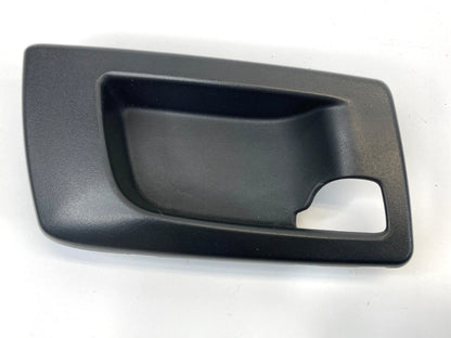 04-06 CADILLAC SRX 03-07 CTS RR RIGHT INNER DOOR HANDLE BEZEL TRIM OEM 25752964