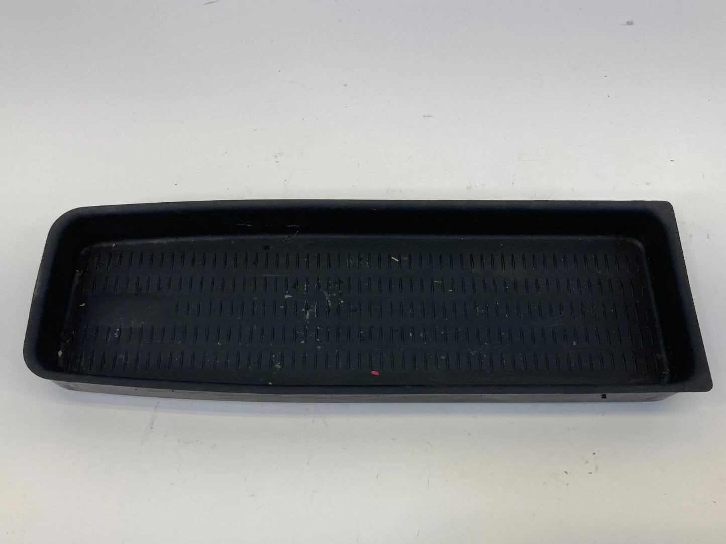 2007 2008 BMW 328XI FRONT CENTER CONSOLE STORAGE MAT COVER INSERT 51167118064