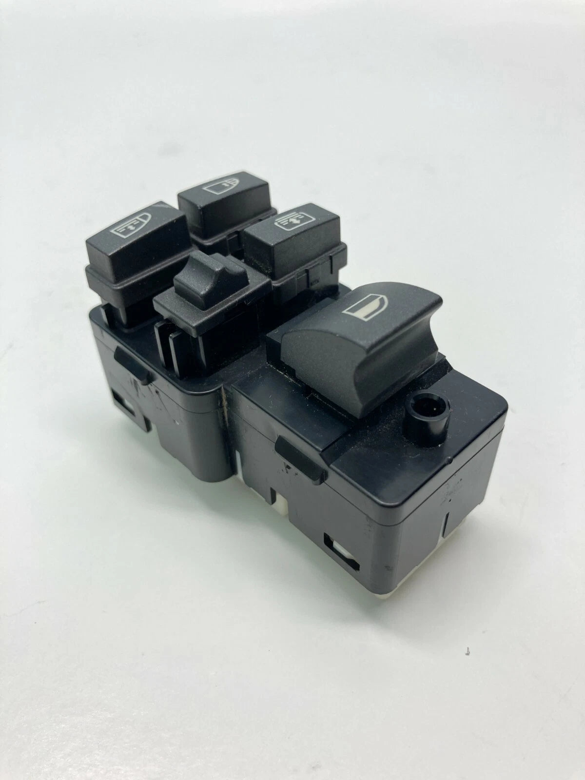 2002-2005 BMW 745LI 2003-2008 760LI REAR LEFT SIDE DOOR WINDOW SWITCH E0200150