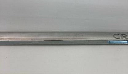 2006 2007 Jeep Grand Cherokee Front Right Passenger Side Lower Molding Platinum