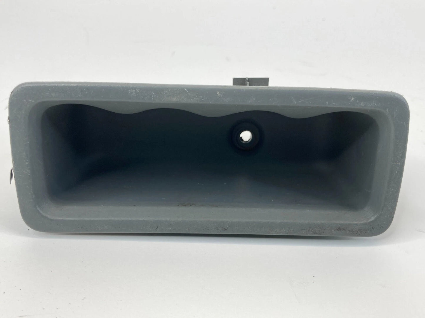 2005-2010 JEEP GRAND CHEROKEE FRONT LEFT INNER DOOR PULL CUP HANDLE 5879039IE