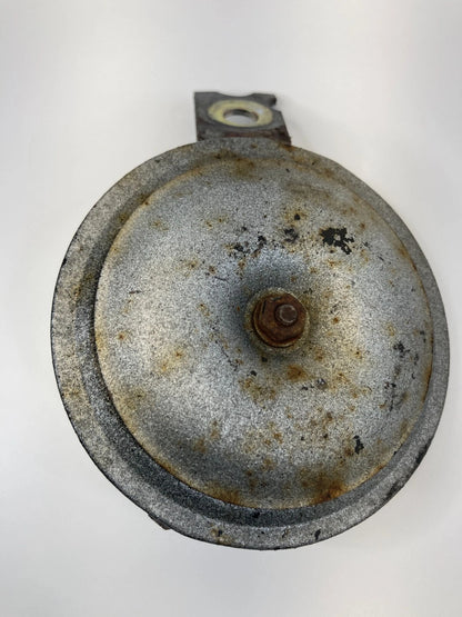 2000-2004 MITSUBISHI MONTERO SPORT HORN ALARM NOTE TONE SIREN E200933 OEM