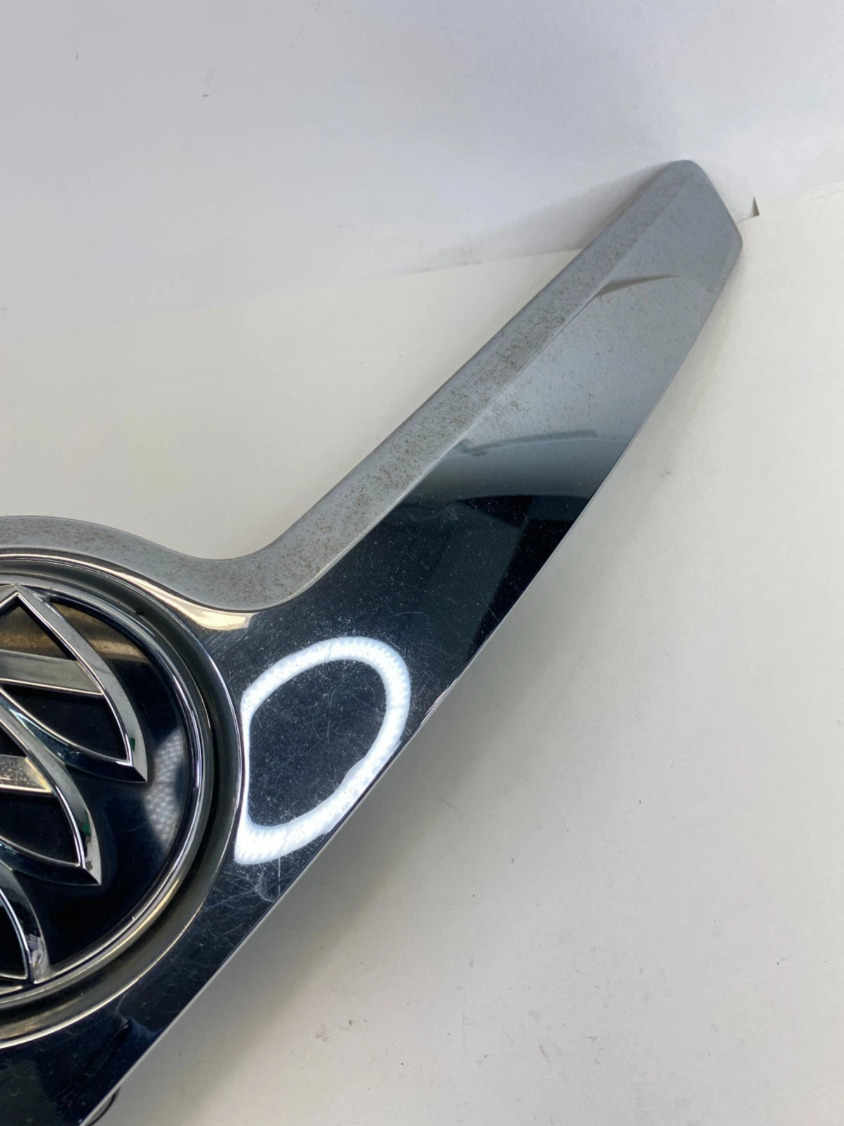 10-13 Buick LaCrosse Trunk Liftgate Lid Finish Garnish Panel Molding w/ Camera