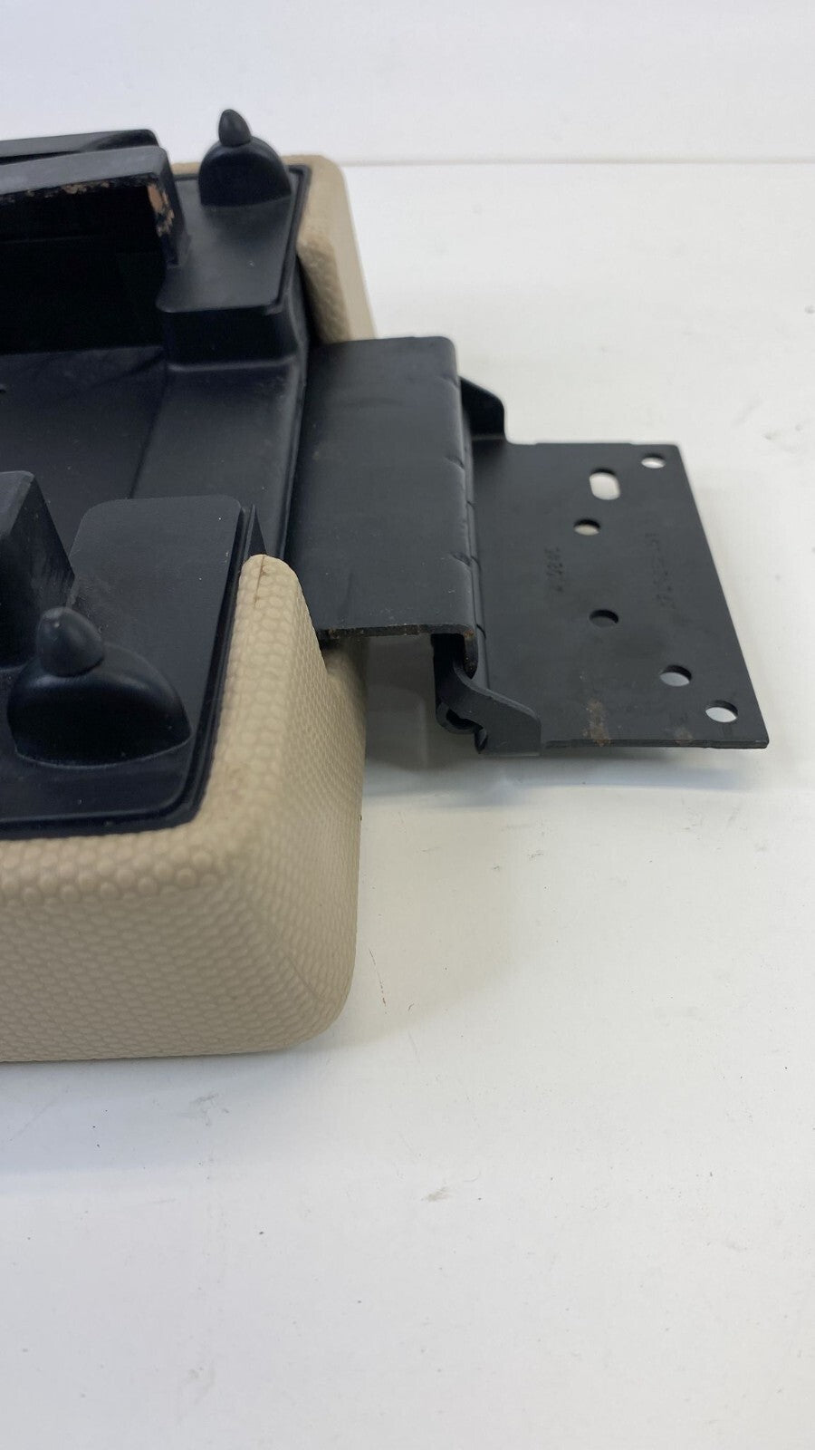 2008-2012 Ford Escape 08-11 Mariner Center Console Armrest Arm Rest Cover Lid