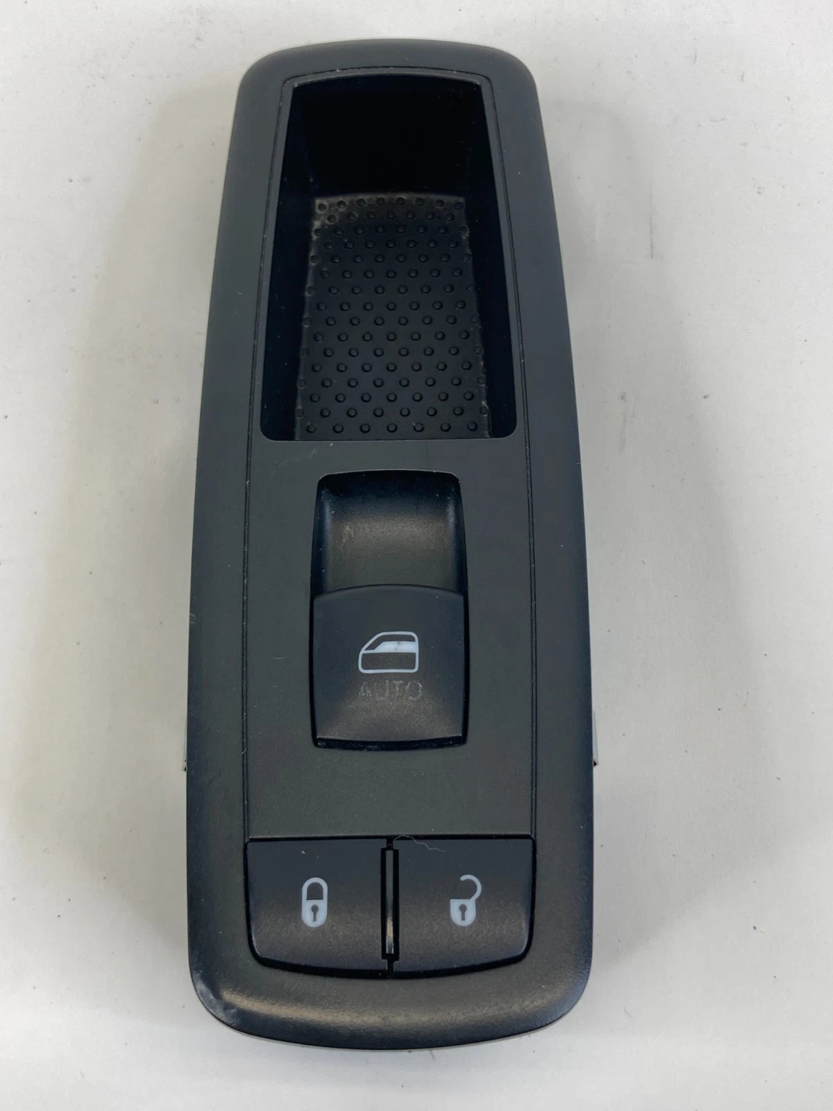 12-16 CHRYSLER TOWN & COUNTRY FRONT RIGHT PASSENGER SIDE POWER WINDOW SWITCH OEM
