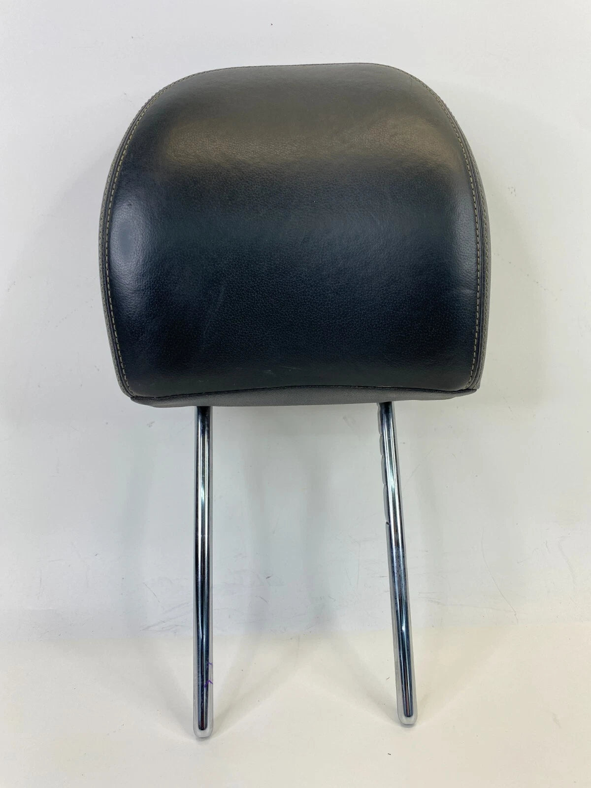 2014-2019 KIA SOUL FRONT RIGHT PASSENGER SIDE SEAT HEADREST ASSEMBLY BLACK OEM