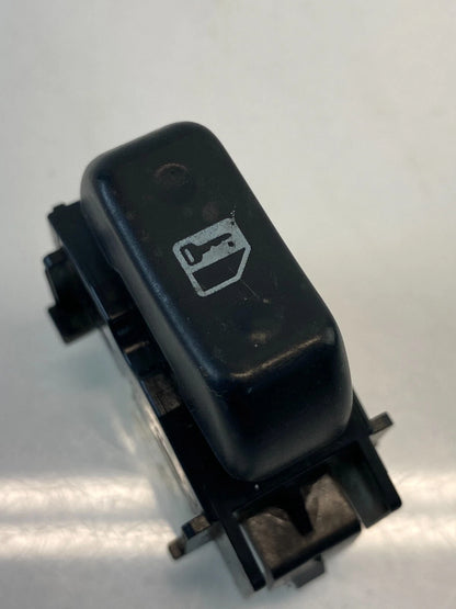 2001-2004 TOYOTA HIGHLANDER FRONT RIGHT PASSENGER SIDE DOOR LOCK SWITCH 224-0S2N