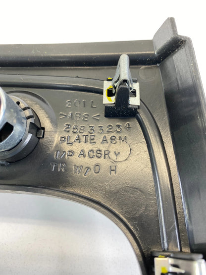 2006-2011 CHEVROLET HHR CENTER DASH RADIO CLIMATE CONTROL BEZEL 25833234 OEM