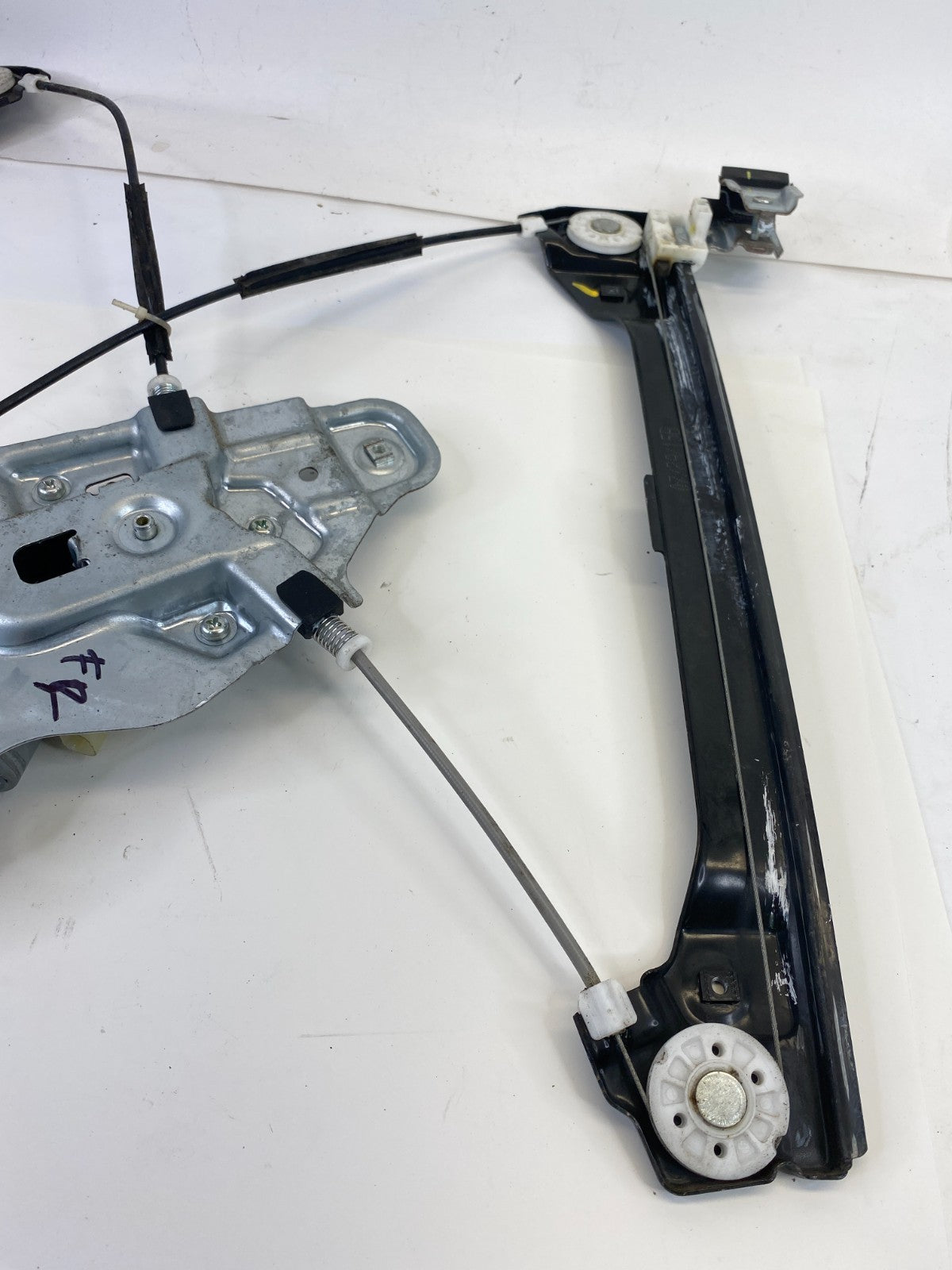 2012-2017 GMC Terrain Front Right Side Door Power Window Motor w/ Regulator OEM