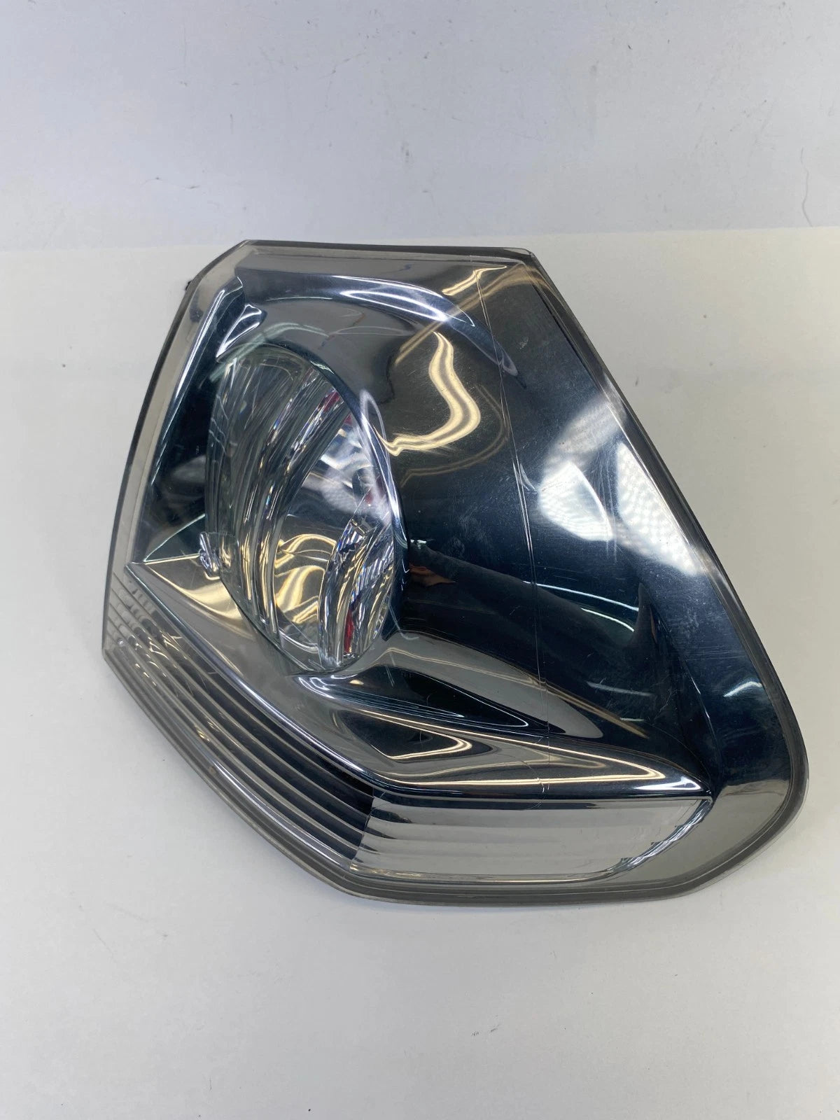 2007-2009 LEXUS RX350 RIGHT PASSENGER SIDE QUARTER PANEL MOUNTED TAIL LIGHT OEM