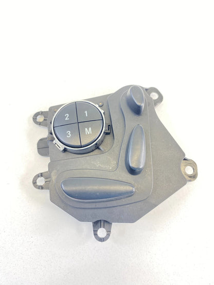 2003-2005 MERCEDES-BENZ E500 E320 FRONT RIGHT SEAT CONTROL SWITCH OEM 2118215279