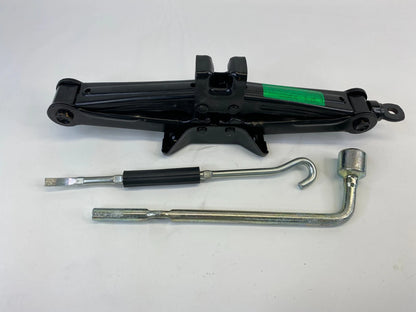06-10 HYUNDAI SONATA EMERGENCY SPARE TIRE JACK TOOL KIT LUG WRENCH 2210-1000 OEM