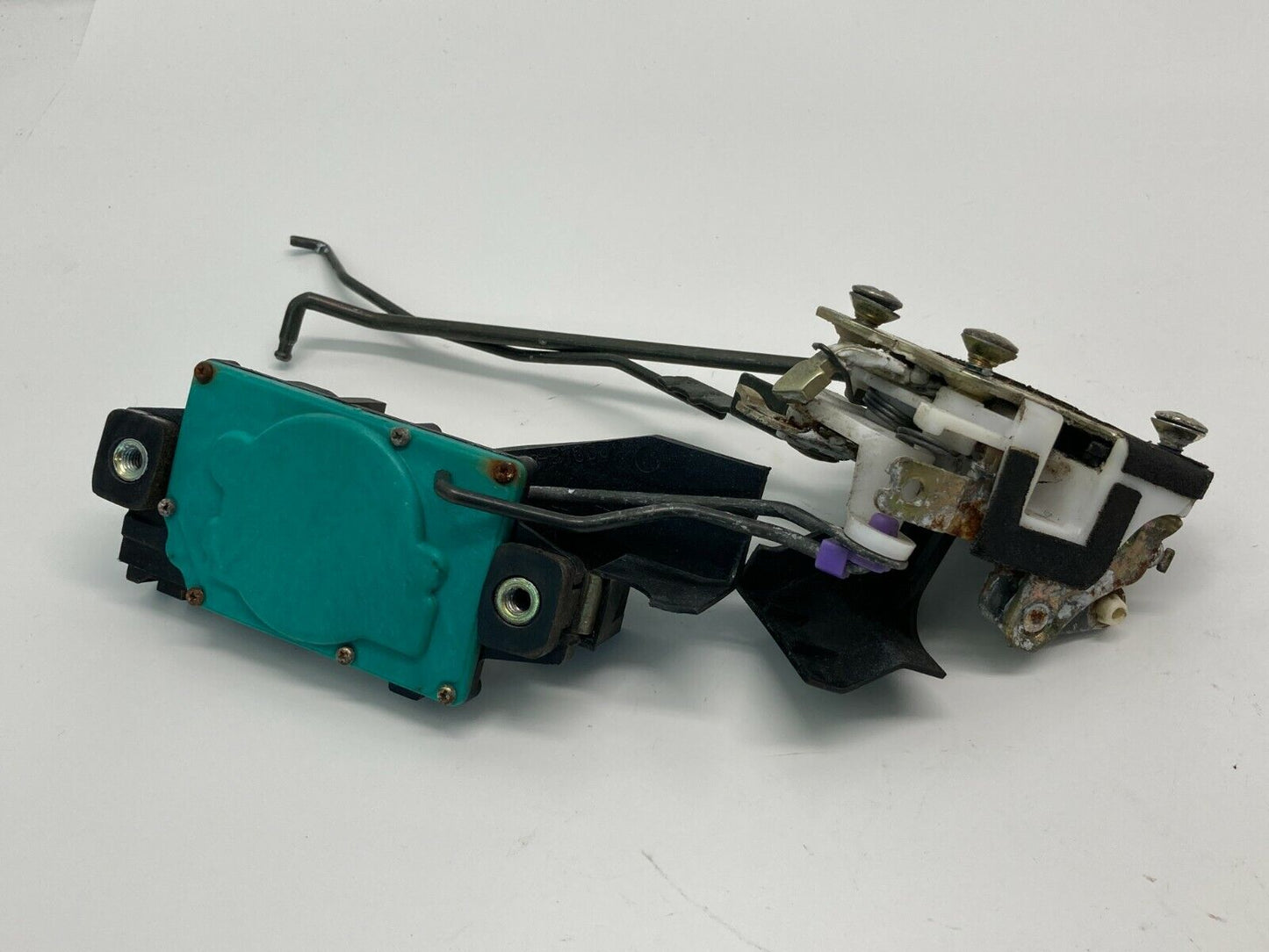 1997-2001 Hyundai Tiburon Front Left Driver Door Lock Latch Release Actuator OEM