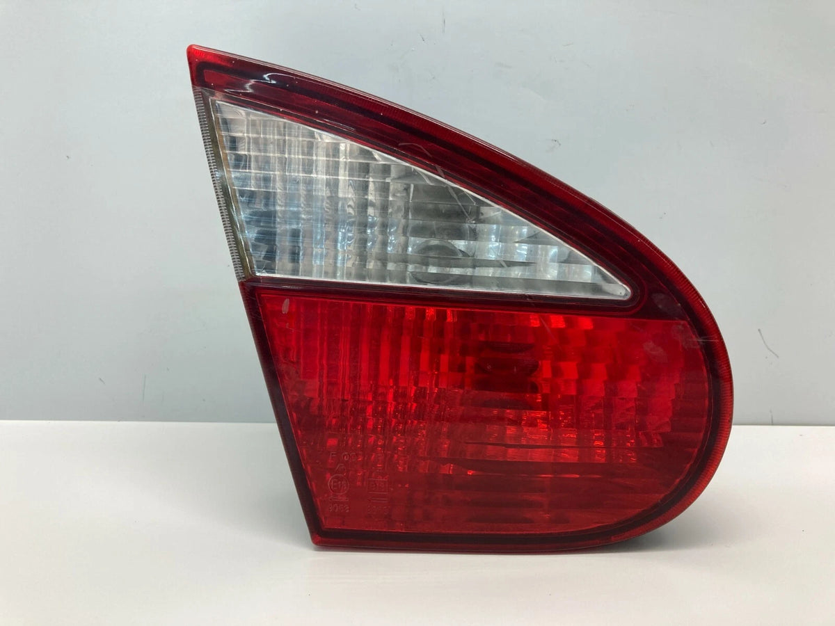 1999 2000 DAEWOO LANOS SEDAN LEFT DRIVER TAIL LIGHT INNER TAILLIGHT LAMP OEM