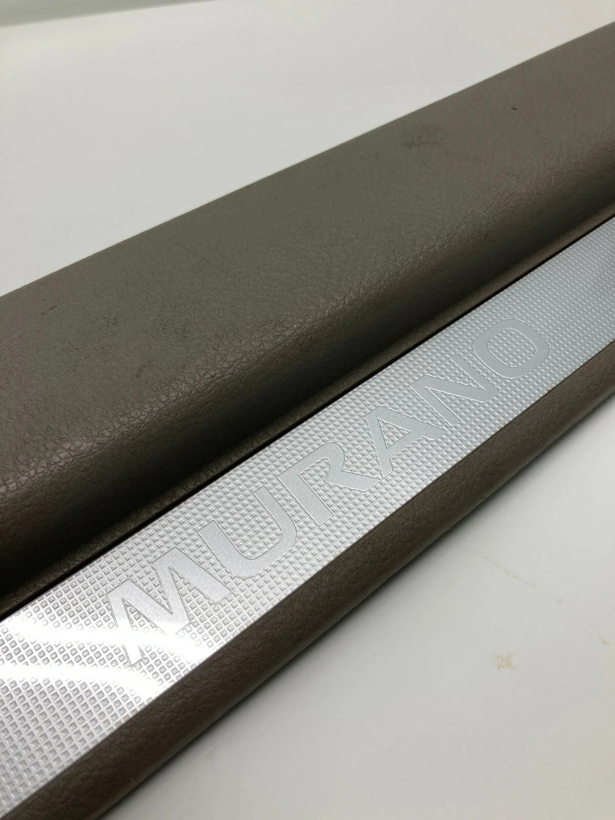 06-07 NISSAN MURANO FRONT RIGHT DOOR SILL SCUFF FOOT STEP PLATE PANEL MOLDING