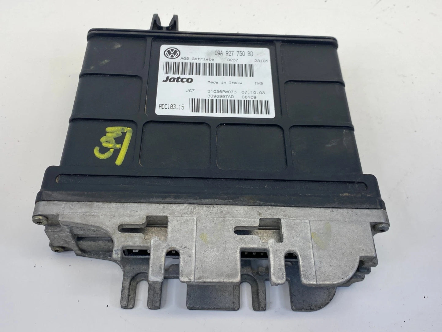 2003-2005 VOLKSWAGEN JETTA TRANSMISSION COMPUTER CONTROL MODULE OEM 09A927750BD