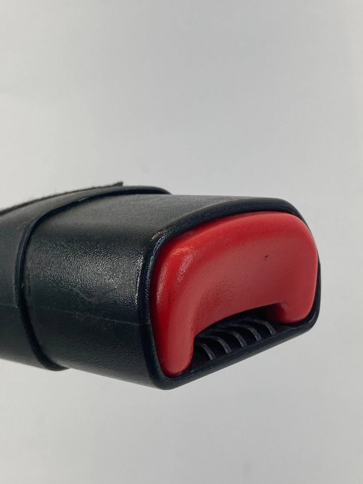 2012-2015 CHEVROLET CAPTIVA SPORT FRONT LEFT DRIVER SEAT BELT BUCKLE 23106205