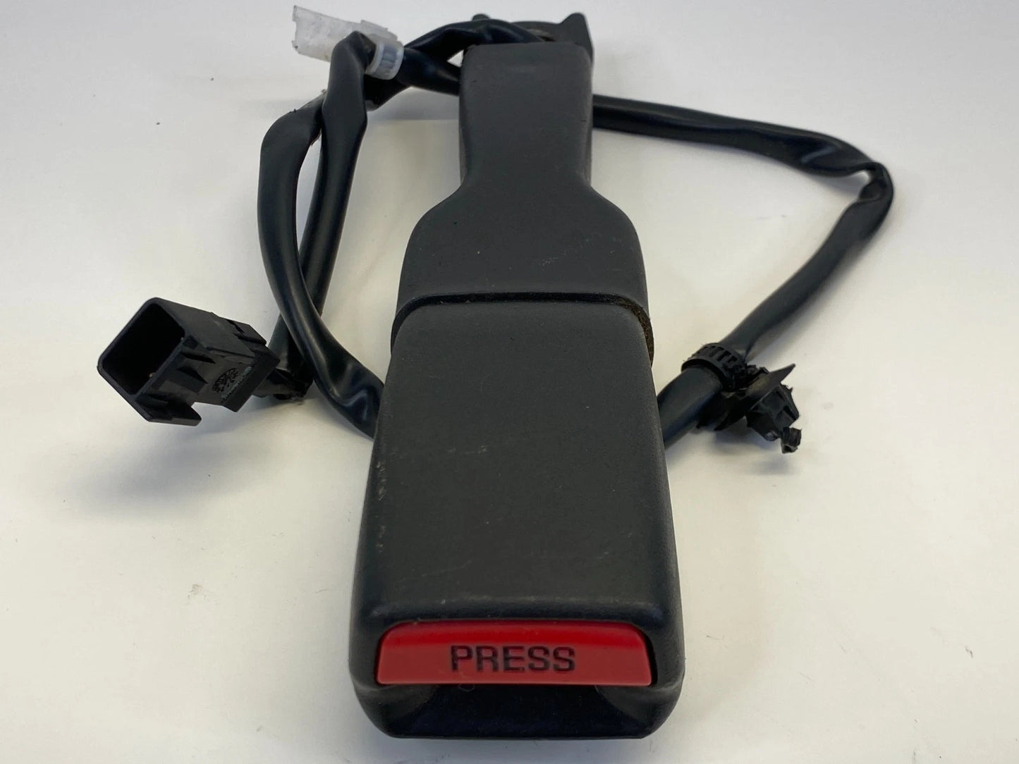 2006-2011 CHEVROLET CHEVY HHR FRONT LEFT DRIVER SEAT BELT BUCKLE OEM