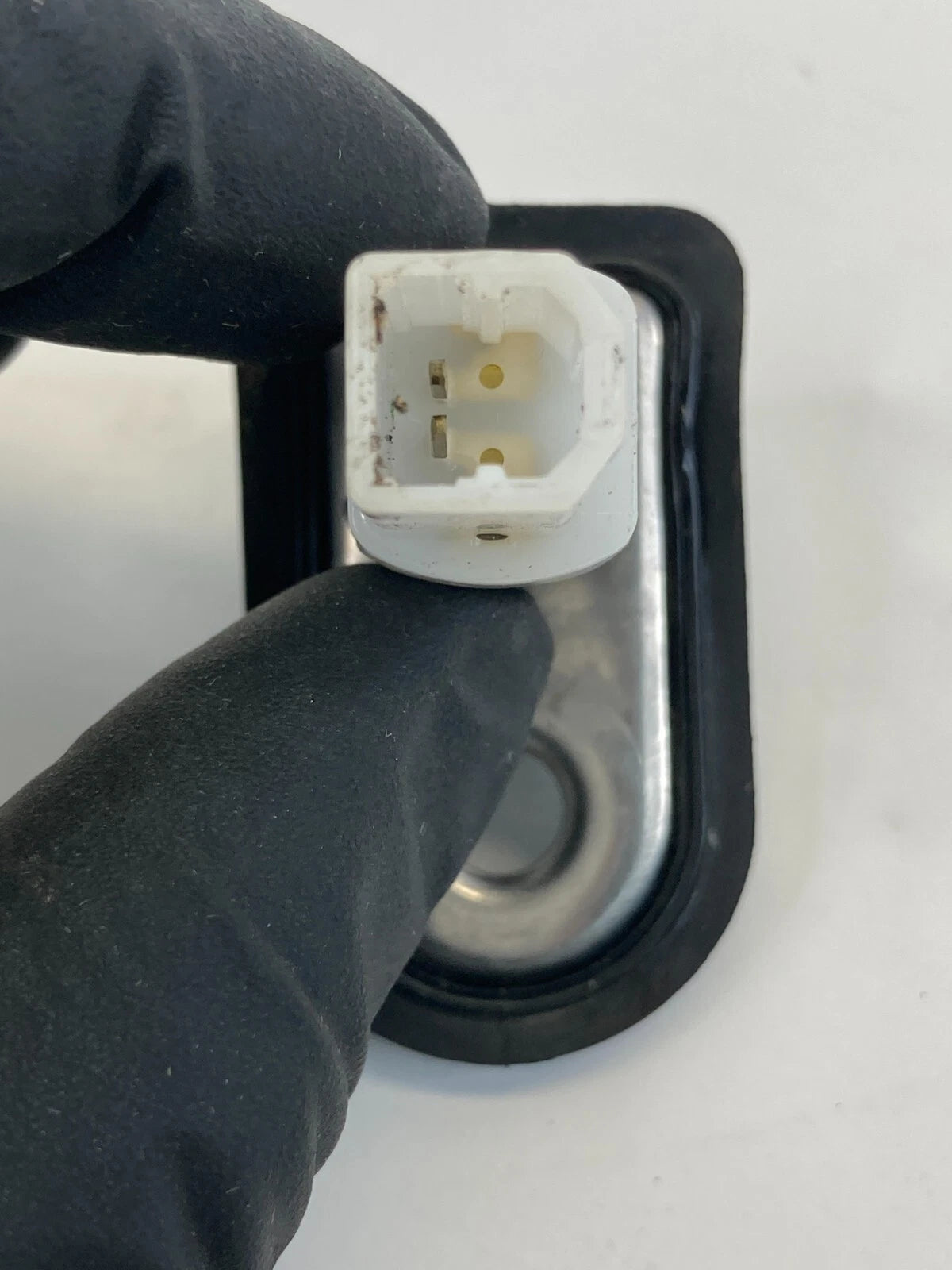 2007-2015 HYUNDAI SONATA FRONT RIGHT DOOR AJAR JAMB LIGHT SWITCH SENSOR OEM