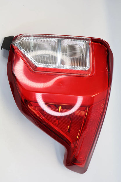 2020-2024 FORD EXPLORER REAR RIGHT RH SIDE OUTER TAIL LIGHT HALOGEN LAMP OEM