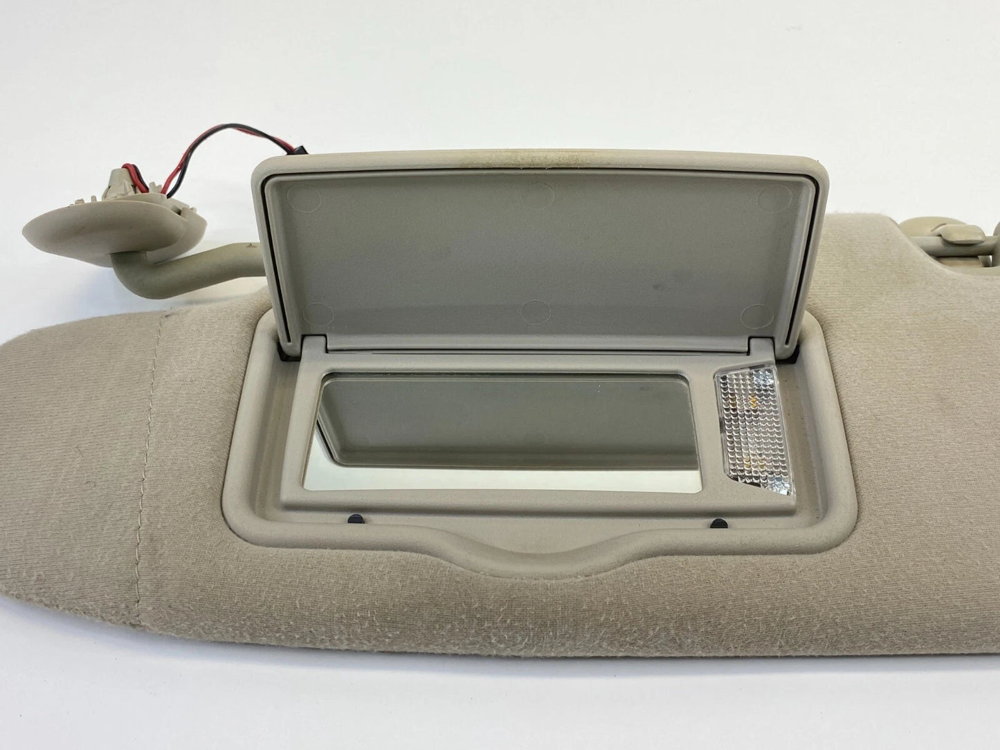 06 07 08 09 MERCURY MILAN LEFT SIDE SUN VISOR SHADE W /MIRROR & LIGHT OEM