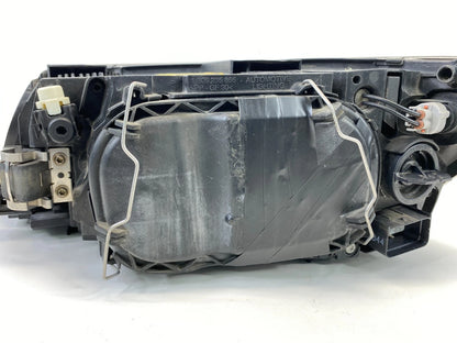 03 04 VOLVO S40 FRONT RIGHT PASSENGER HEADLIGHT HEADLAMP LAMP HALOGEN 30678319