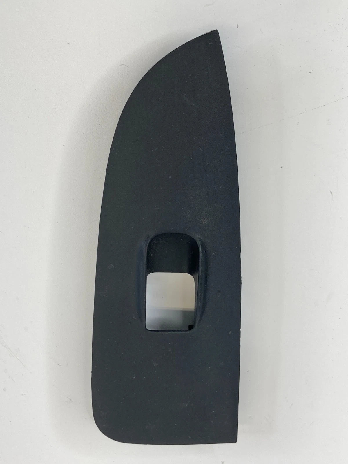 2002-2006 HONDA CR-V CRV REAR RIGHT WINDOW SWITCH BEZEL TRIM COVER 83760S9AA0